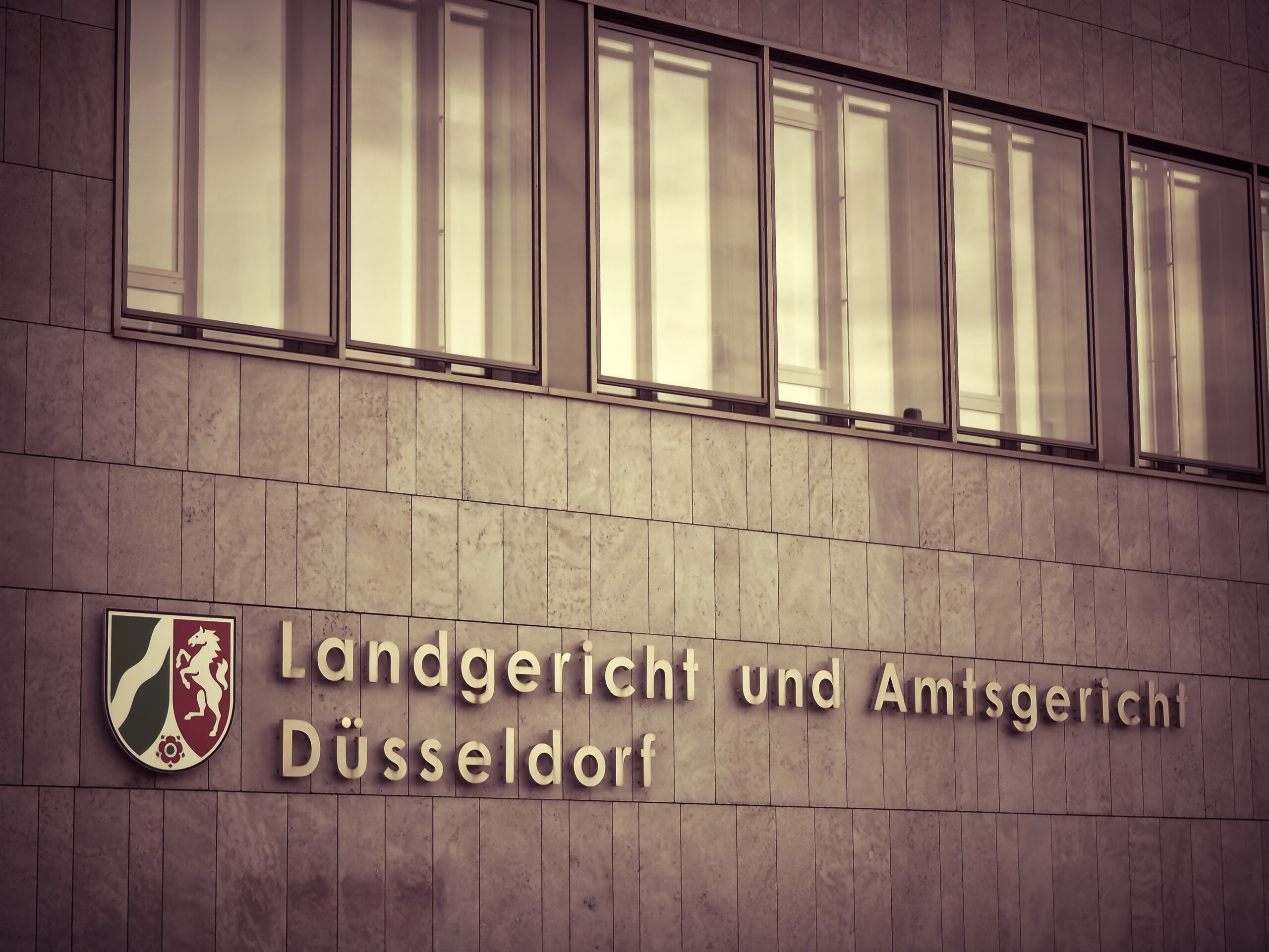 Landgericht und Amtsgericht Düsseldorf Gebäude | KANZLEI:KREMERS